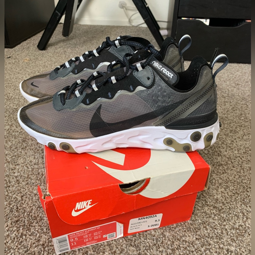 Nike React Element 87 Anthracite size 9.5 Mens